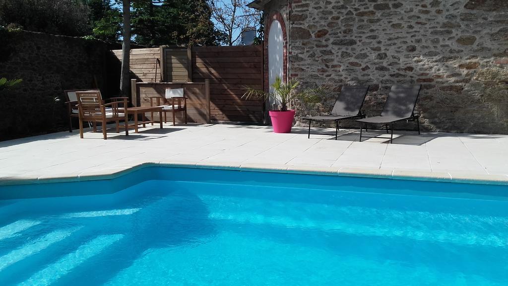 Les Roulottes De La Baronnie Hotel Saint-Malo Exterior foto